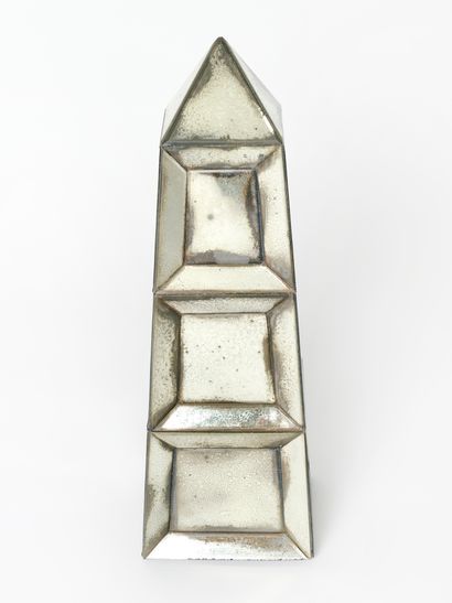 Olivier DE SCHRIJVER (1958)
Obelisk with...