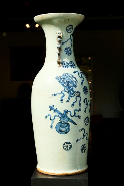 China 19th century
Large baluster vase decorated...