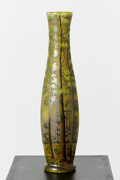 DAUM à Nancy
Grand vase fuseau en verre doublé...