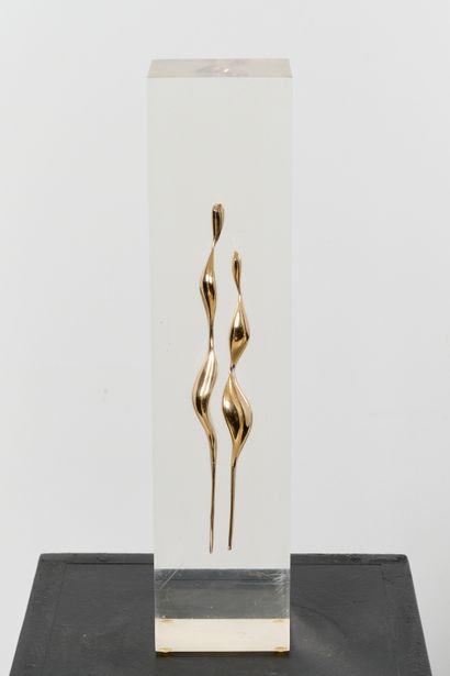 Monogrammed A.L.
Plexiglass sculpture. 32...