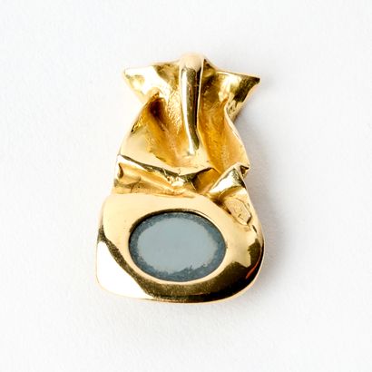Helga KORDT
Gold and hematite brooch. L....