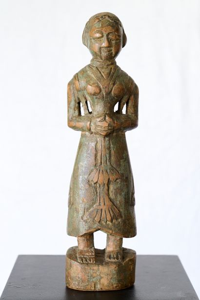 Peuple de l'Himalaya, Népal
Statue en bois...