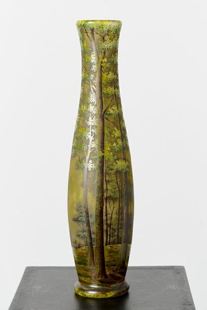 DAUM à Nancy
Grand vase fuseau en verre doublé...