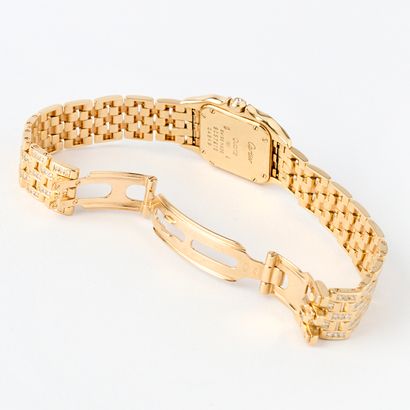 CARTIER
Montre modèle 