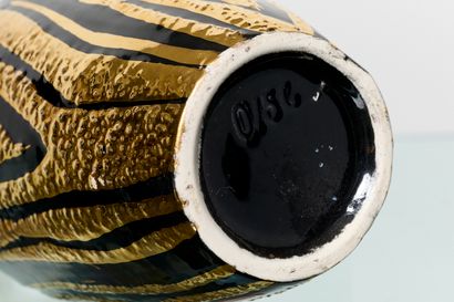 Boch - Keralux - Ernest D'HOSSCHE (1912-1976)
Vase...
