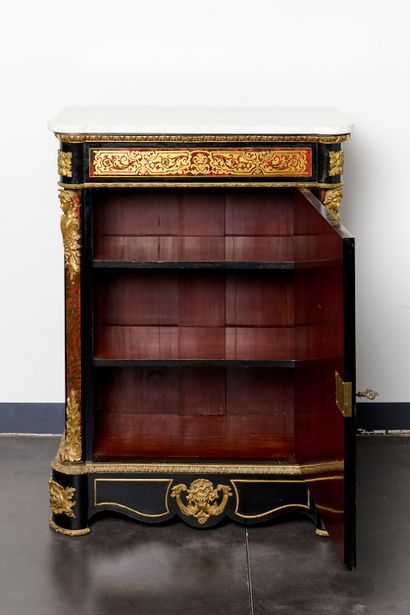 France, Epoque Napoléon III
Meuble d'appui...