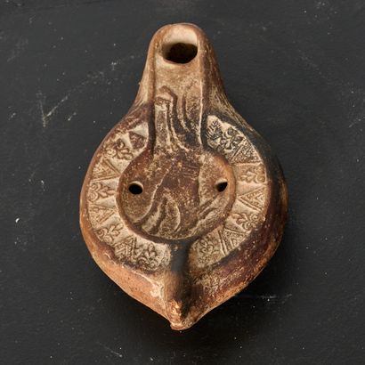 Archéologie - Rome antique
Lampe à huile...