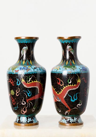 China - Cloisonné enamel
Pair of cloisonné...