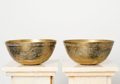 China - Ming Xuande style
Pair of brass prayer...