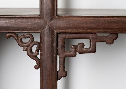 China - Antique furniture
Shelved alcove...