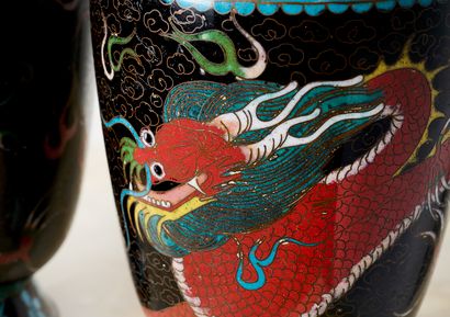 China - Cloisonné enamel
Pair of cloisonné...