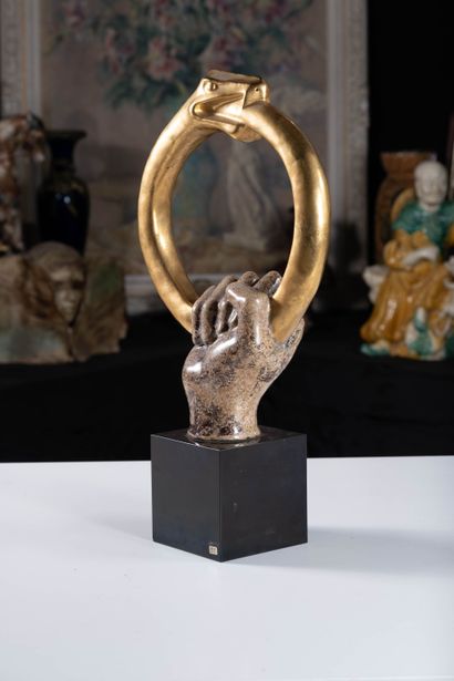 Roger DUTERME (1919-1997)
Fist clutching...