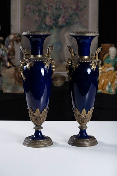 Paris - Louis XVI style
Pair of deep blue-glazed...
