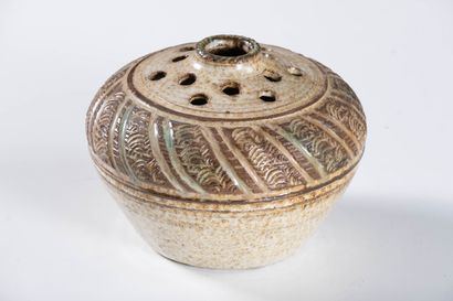 Louis GIRAUD (1896 -1985) in Vallauris
Stoneware...