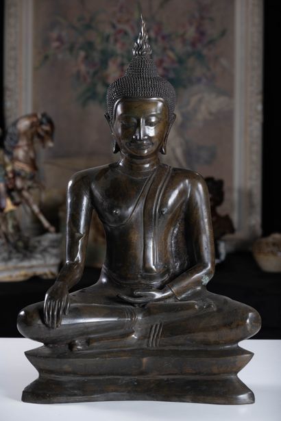Buddhism - Buddha - Thailand
Large Sukhothaï-style...
