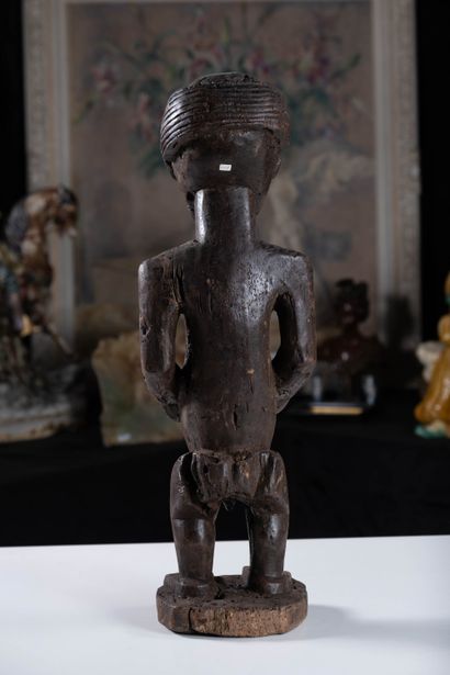 Hemba ethnic group, Congo.
Statute 