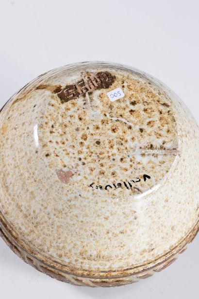 Louis GIRAUD (1896 -1985) in Vallauris
Stoneware...