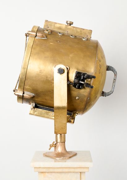 Marine Militaire
Brass and glass naval lighthouse...