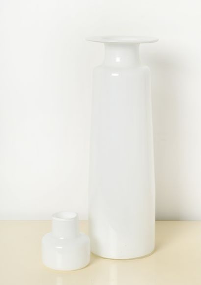 Nanny STILL (1926-2009), attribué
Vase couvert...