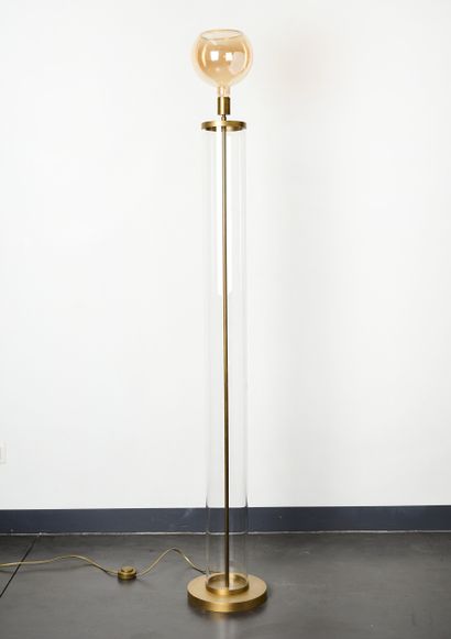Design - Luminaire
Lampe de parquet en verre....