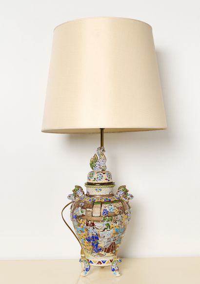 Japon - fin Meiji - Satsuma
Vase monté en...