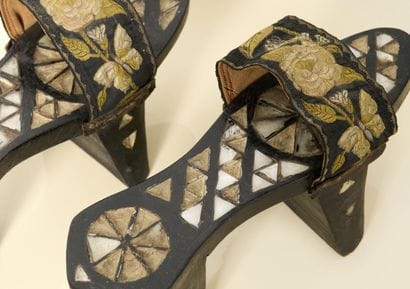 Empire ottoman
Chaussures de hammam en bois...