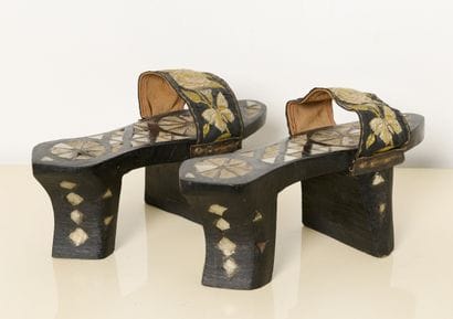 Empire ottoman
Chaussures de hammam en bois...