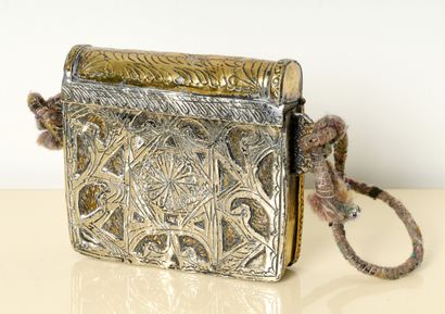 Orfèvrerie orientale - Art Islamique
Sac...