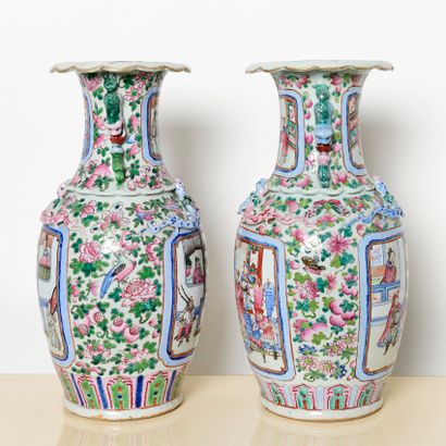 Chine - Porcelaine de Canton
Deux vases (paire...