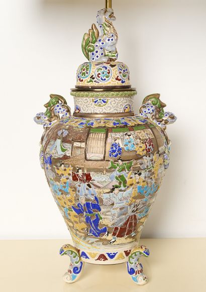 Japon - fin Meiji - Satsuma
Vase monté en...