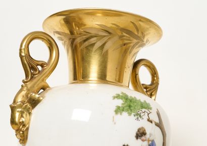 Porcelaine de Paris ou Bruxelles
Paire de...