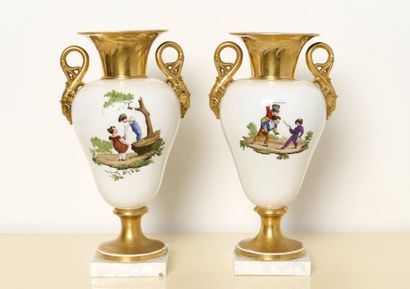 Porcelaine de Paris ou Bruxelles
Paire de...