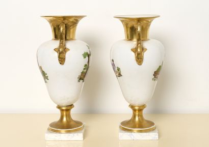 Porcelaine de Paris ou Bruxelles
Paire de...