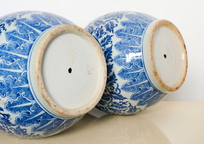 Chine, ère Qing, XIXe siècle.
Paire de vases...