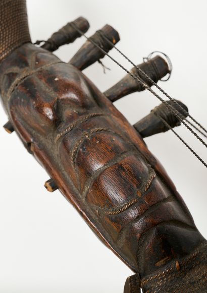 Nord du Congo (Prox Mangbetu/Zande/Nbaka)
Harpe...