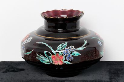 Verrerie Doyen Mons (Havré)
Vase art déco...