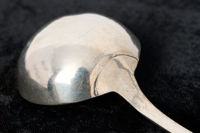 Orfèvrerie XVIIIe époque Louis XV
Cuillère...