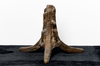 Willy ANTHOONS (1911-1982)
Sculpture abstraite....