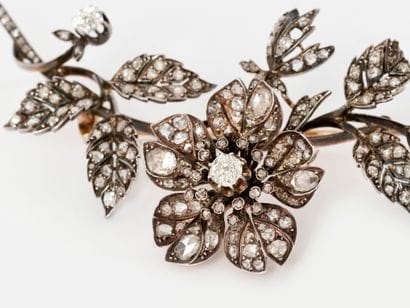 Jewelry - France, late 19th century
Trembleuse...