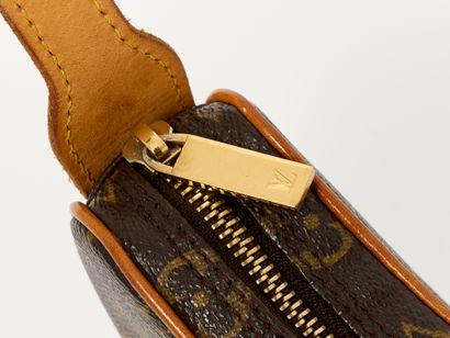 Louis VUITTON - Paris
Croissant