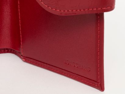 LONGCHAMP - Paris
Red leather wallet.
