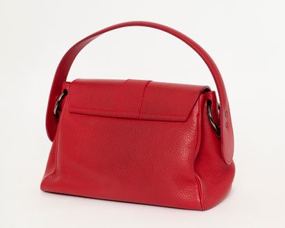 NATHAN - Brussels
Red grained leather bag....