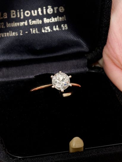 Jewelry - Gold - Diamond
White gold (750)...