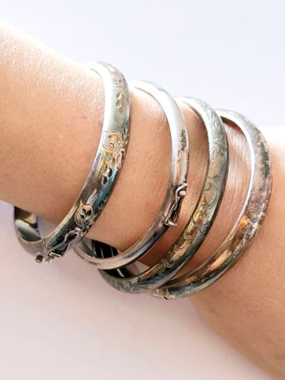Slave bracelets
4 