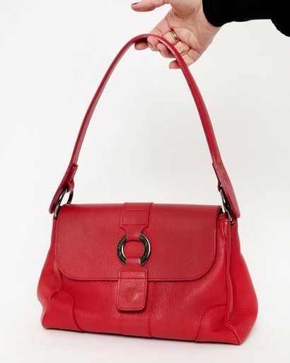 NATHAN - Brussels
Red grained leather bag....