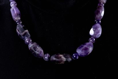 Amethyst necklace
126g - Closed height 26...