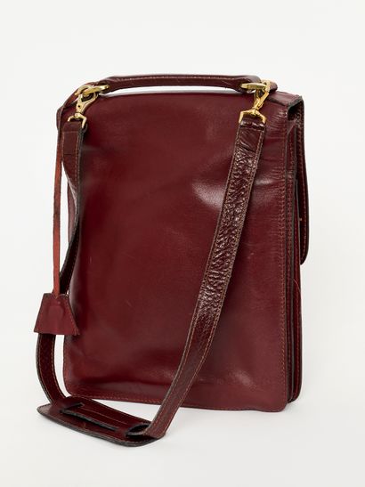 CARTIER - Paris - ca 1970
Bordeaux leather...