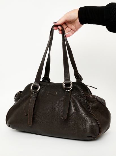 NATHAN - Brussels
Dark brown grained leather...
