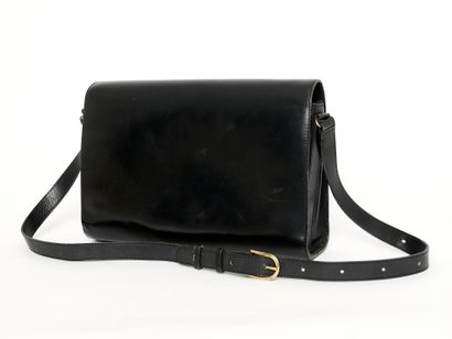 DELVAUX - Brussels
Unidentified bag. D full....