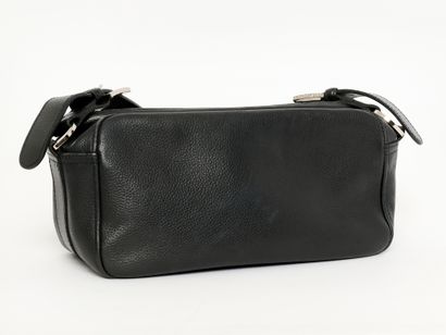 LONGCHAMP - Paris
Black grained leather ...